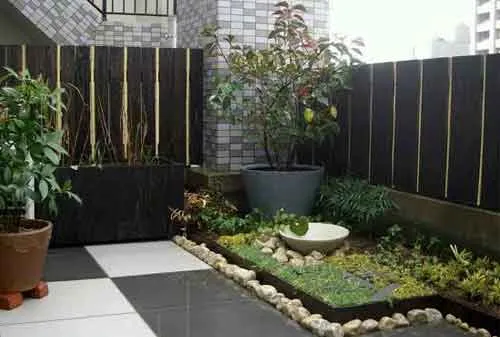 10 Ide Pembatas Taman Minimalis yang Bikin Taman Anda Makin Cantik (Ilustrasi)