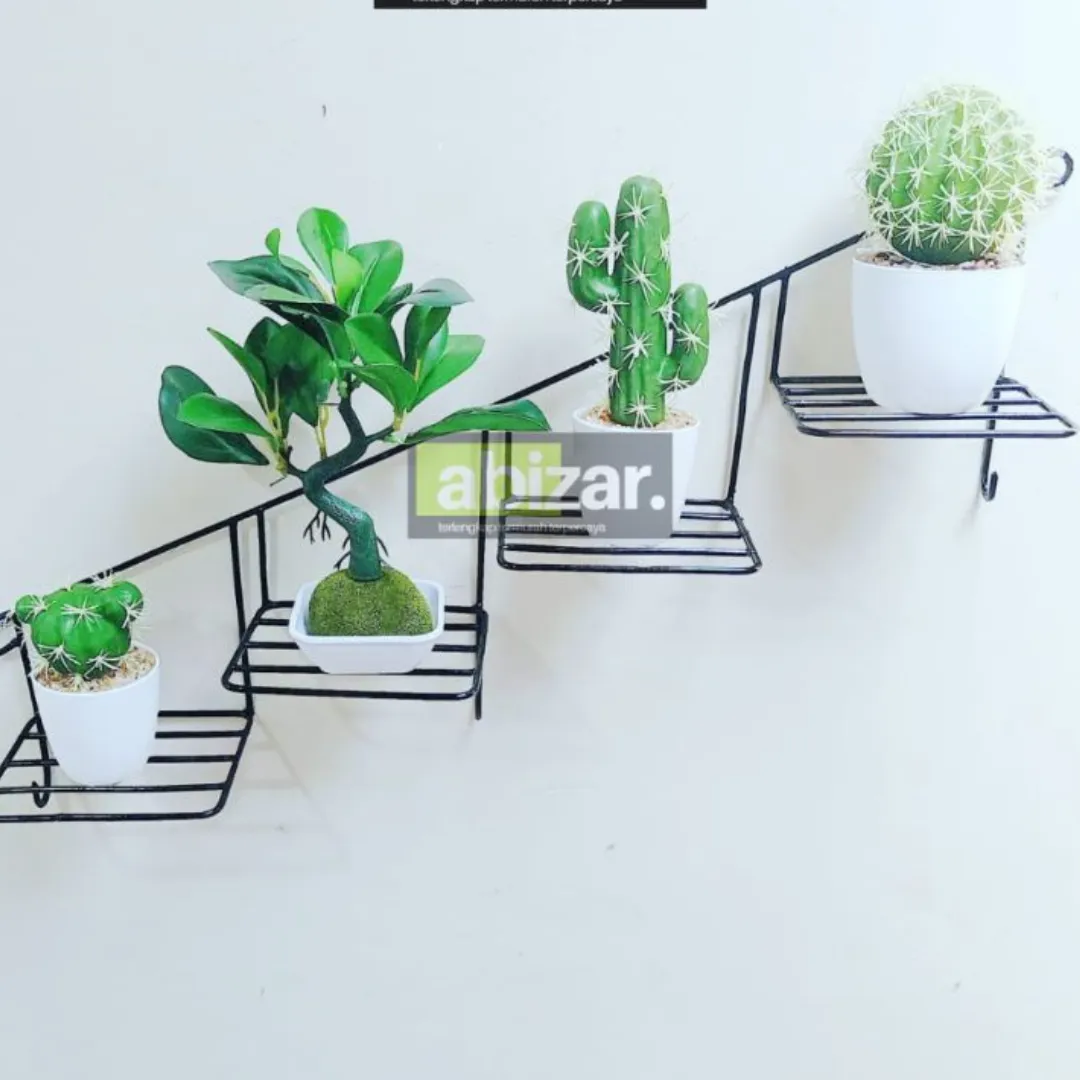 10 Model Rak Bunga Besi Minimalis yang Tampil Menawan (Ilustrasi)