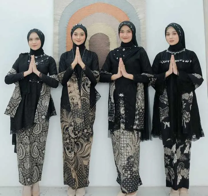 Kebaya Batik Modern: Gaya Elegan dengan Sentuhan Trendi yang Wajib Dicoba! (Ilustrasi)