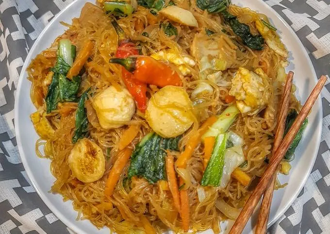 Resep Bihun Goreng Spesial: Gurihnya Bikin Ketagihan! (Ilustrasi)