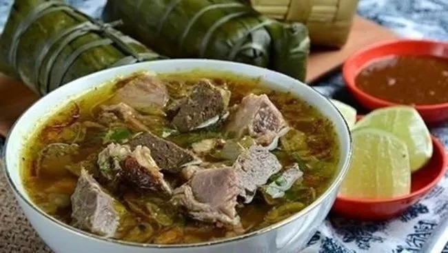 Resep Coto Makassar Asli: Nikmati Kelezatan Kuliner Khas Sulawesi (Ilustrasi)