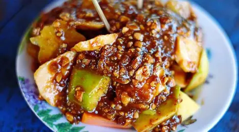 Resep Rujak Buah: Segar dan Pedas, Pas Buat Selera! (Ilustrasi)